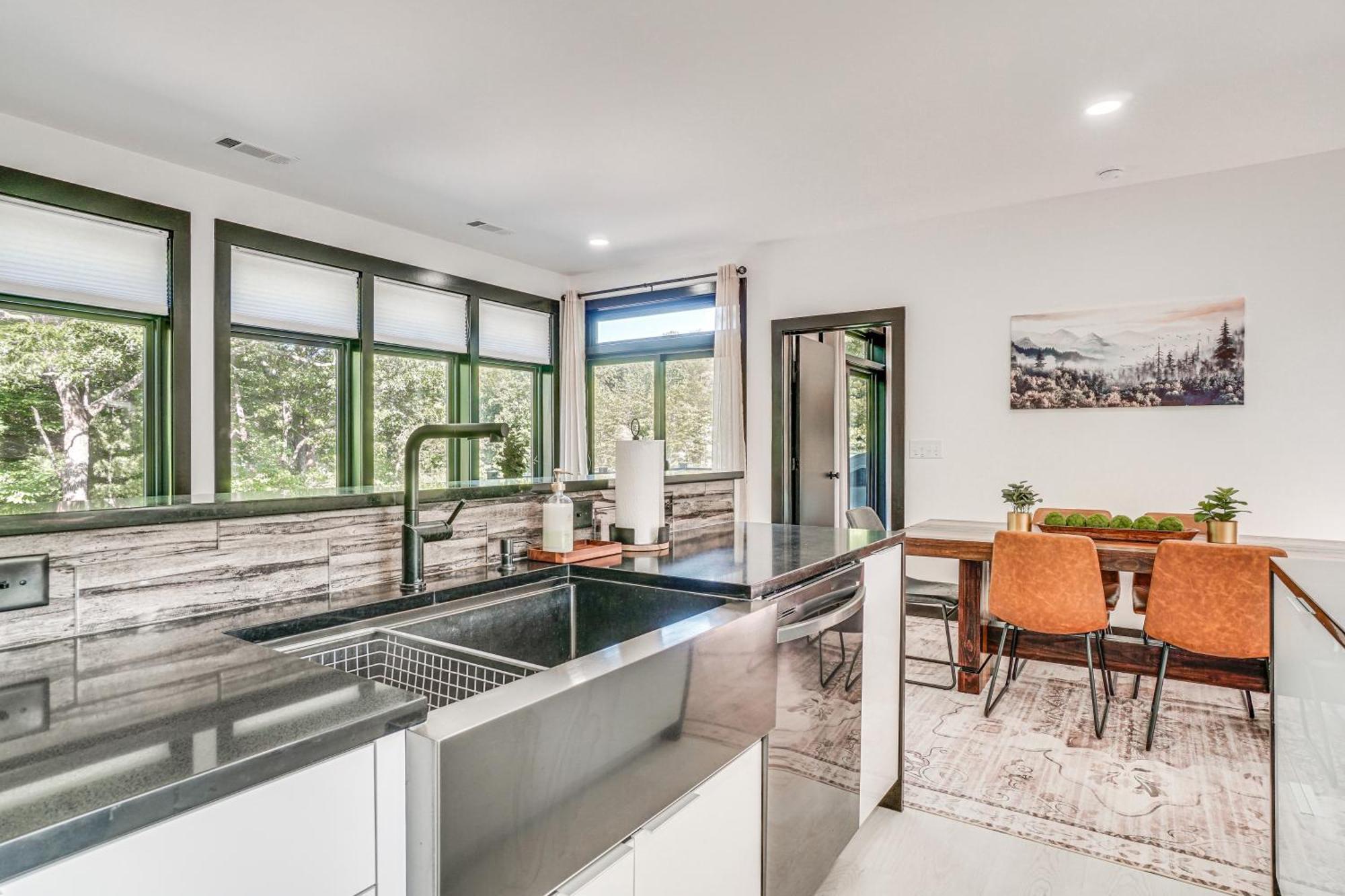 Luxury Modern Home On Golf Course With Game Room! Helen Exteriér fotografie